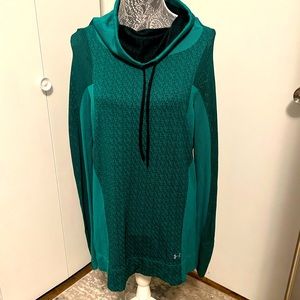 Unique Under Armour 2 tone Long Sleeve